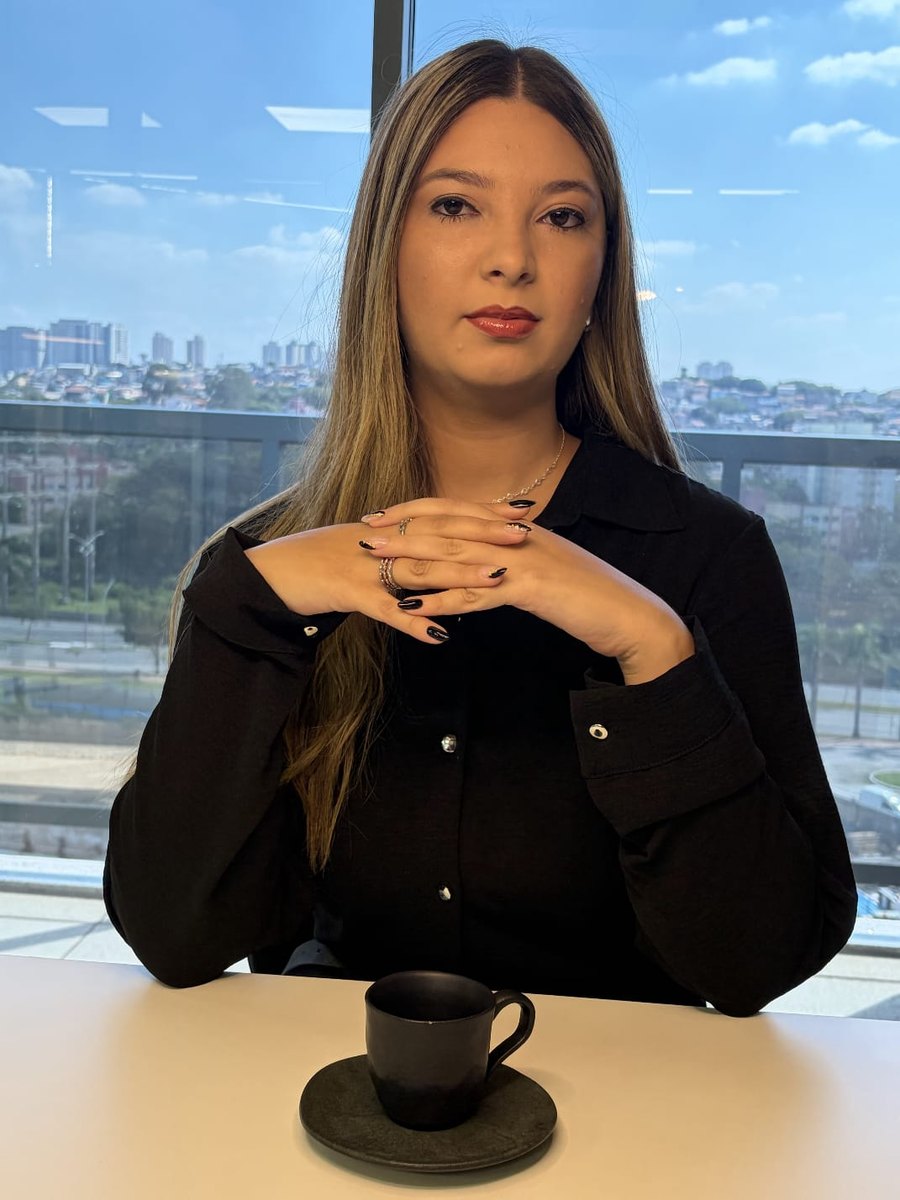 Luara Reis - Advogada